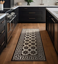 Gothic Black and White Antique New - שטיח פי וי סי