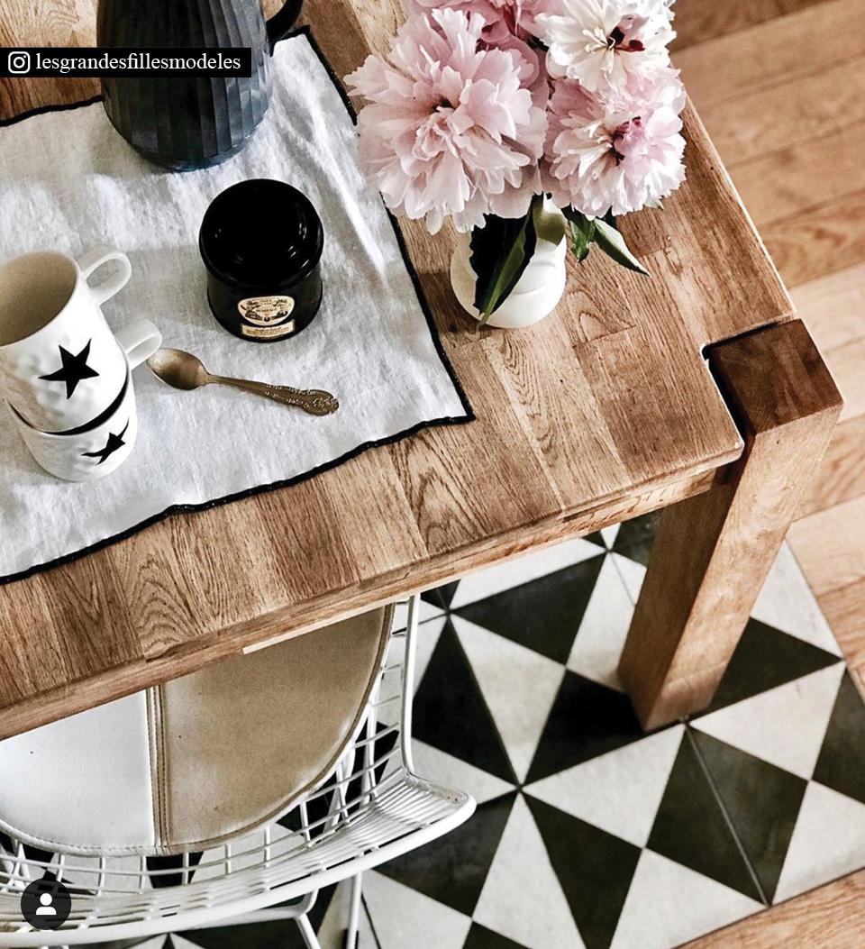 Borgo Black & White Antique - שטיח פי וי סי