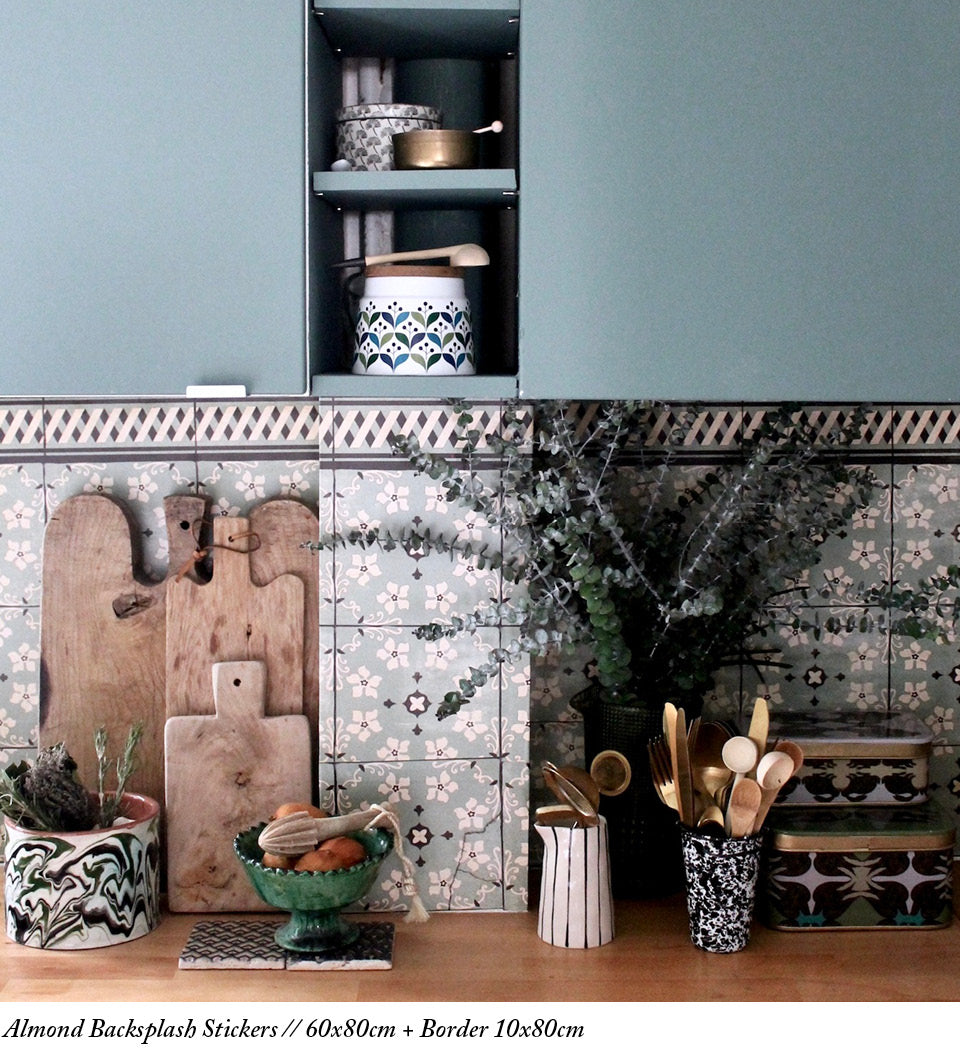 Almond Mint - מדבקות קיר