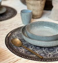 Royal Indigo Lace - פלייסמט פי וי סי עגול