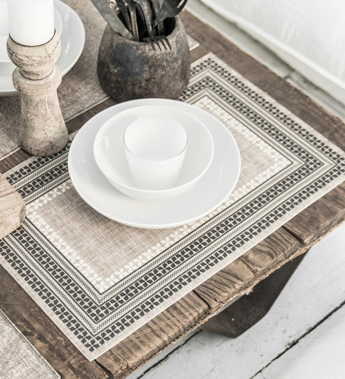 Cross Stitch  - פלייסמט פי וי סי