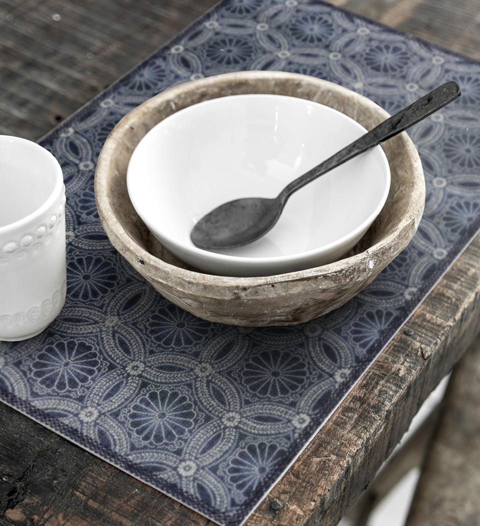 Royal Indigo Lace - פלייסמט פי וי סי