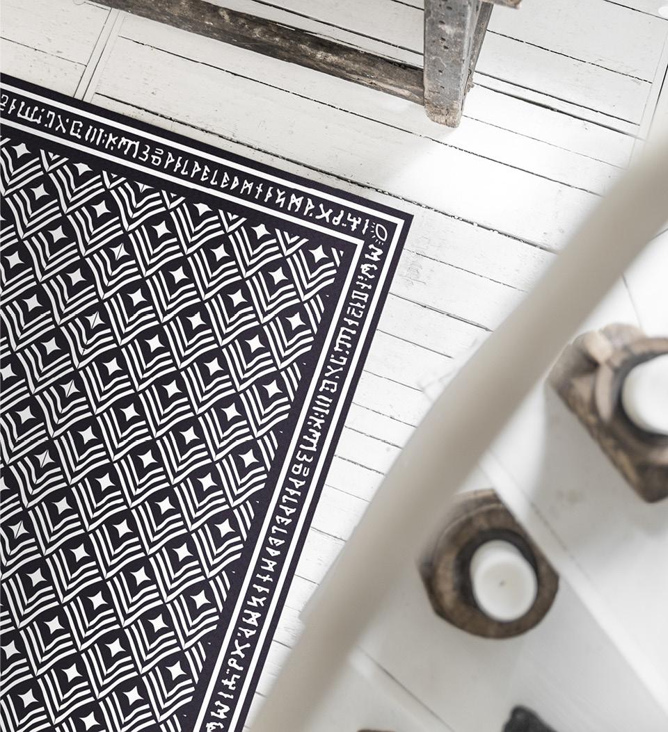 Skin - Floor Art by PILPELED - שטיח פי וי סי