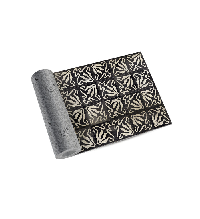 Borgo Lily Black Antique - Modu floor - שטיח פי וי סי