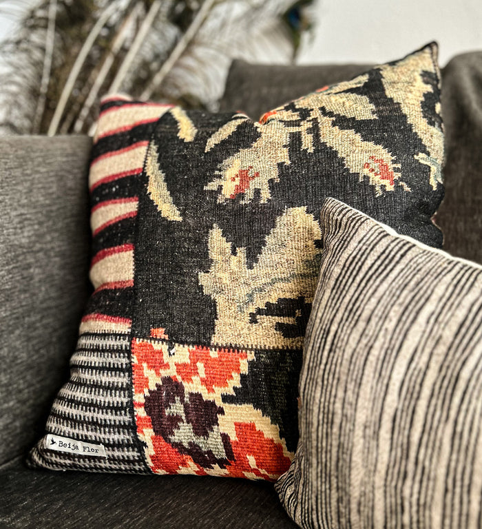 Quilt Kilim Lasi - כרית פשתן