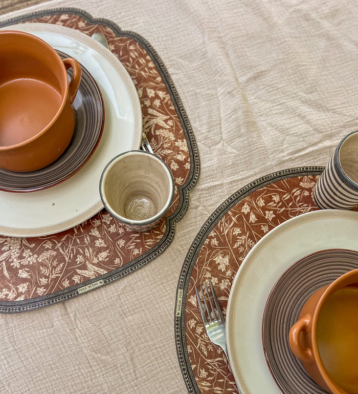 Botanic Amber Cutout Vinyl Placemat