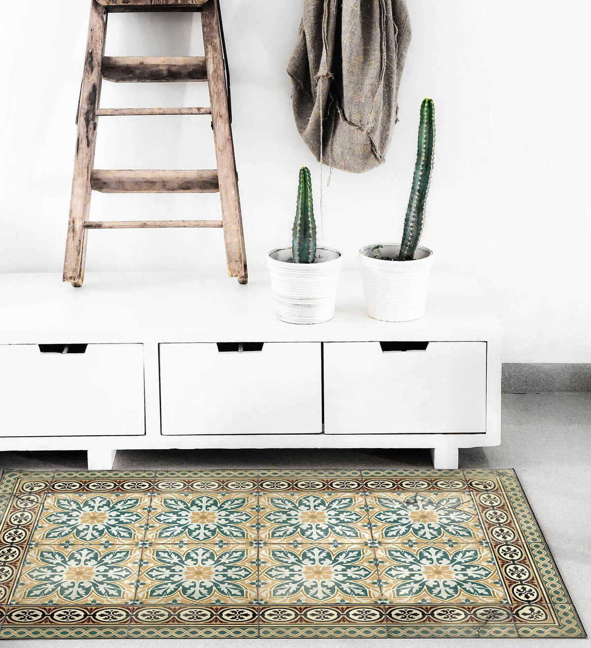 India Classic Vinyl Rug