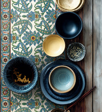 Armenian Lucca - ראנר שולחן פי וי סי