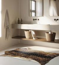 Deer Shape - שטיח פי וי סי