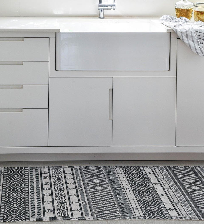 Native Vinyl Rug